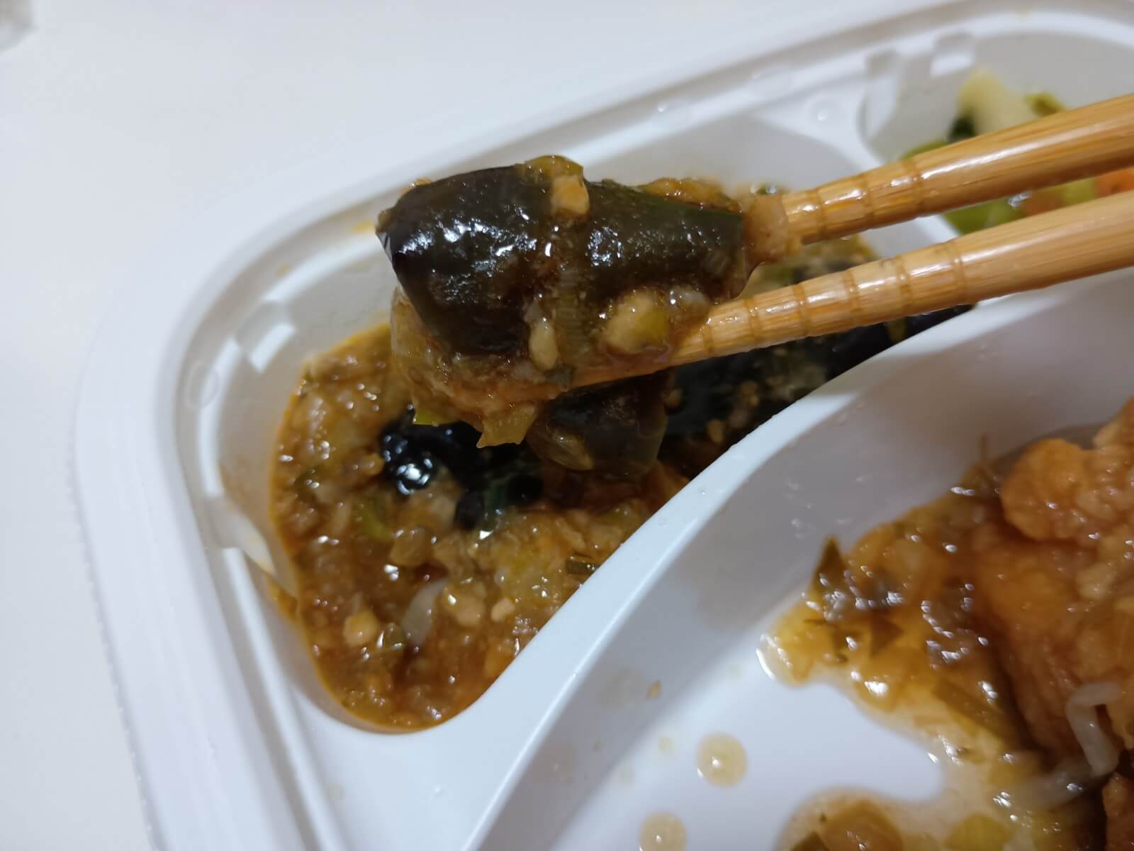 鶏の唐揚げの黒酢葱ソース弁当11