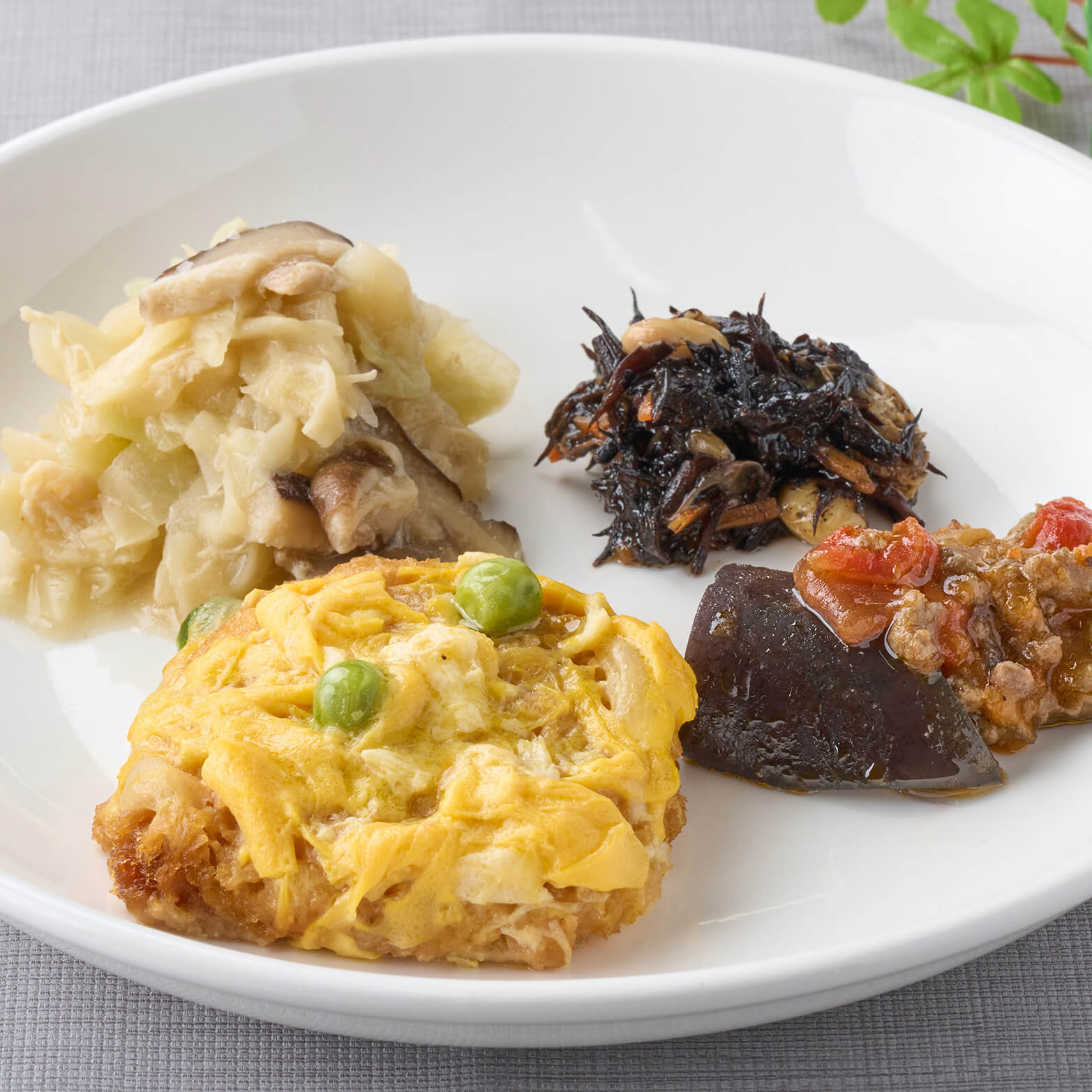 ライフミール 糖15)ヒレカツの玉子とじ弁当 公式