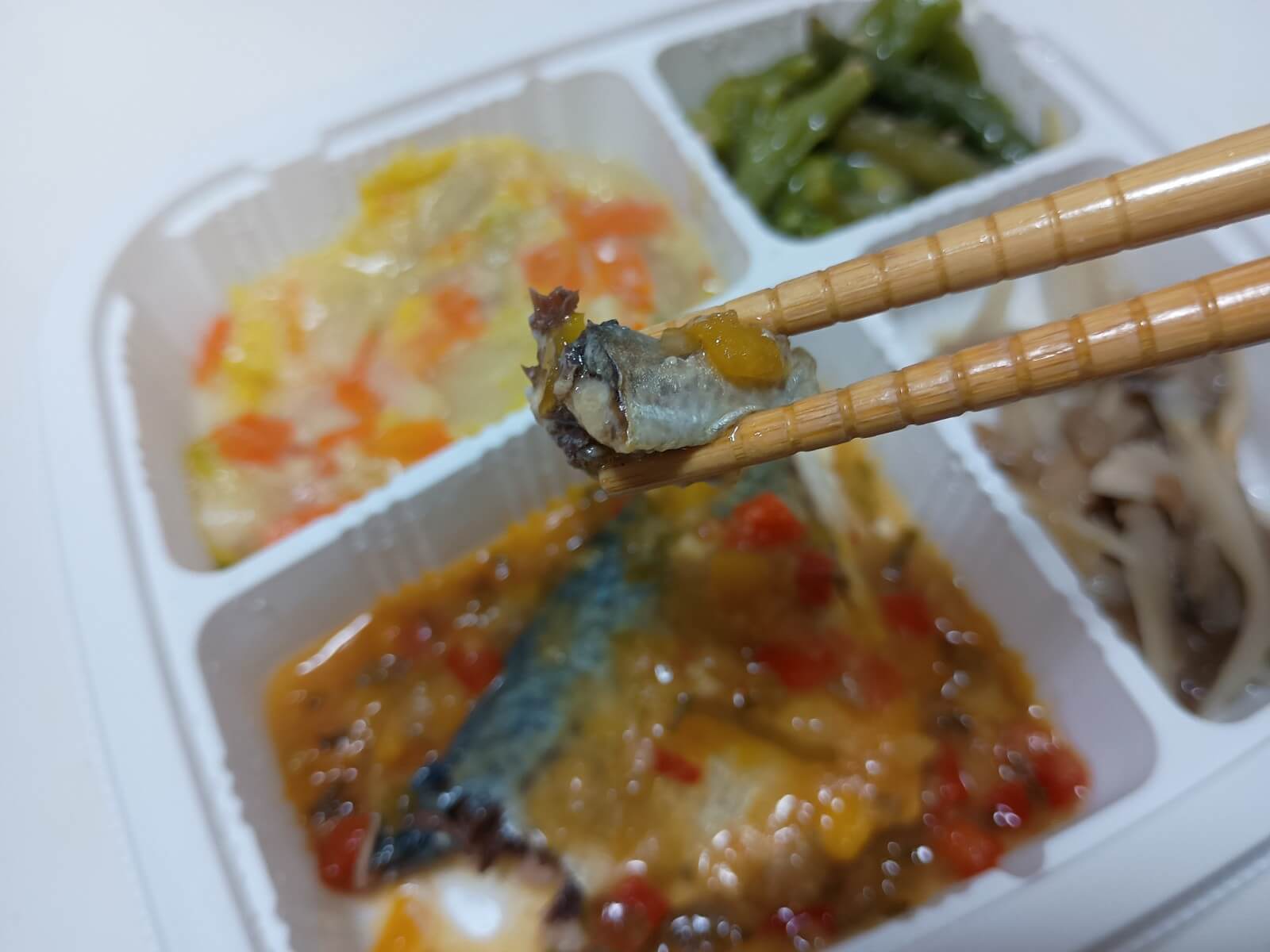 糖15)サバの香味野菜ソース弁当8
