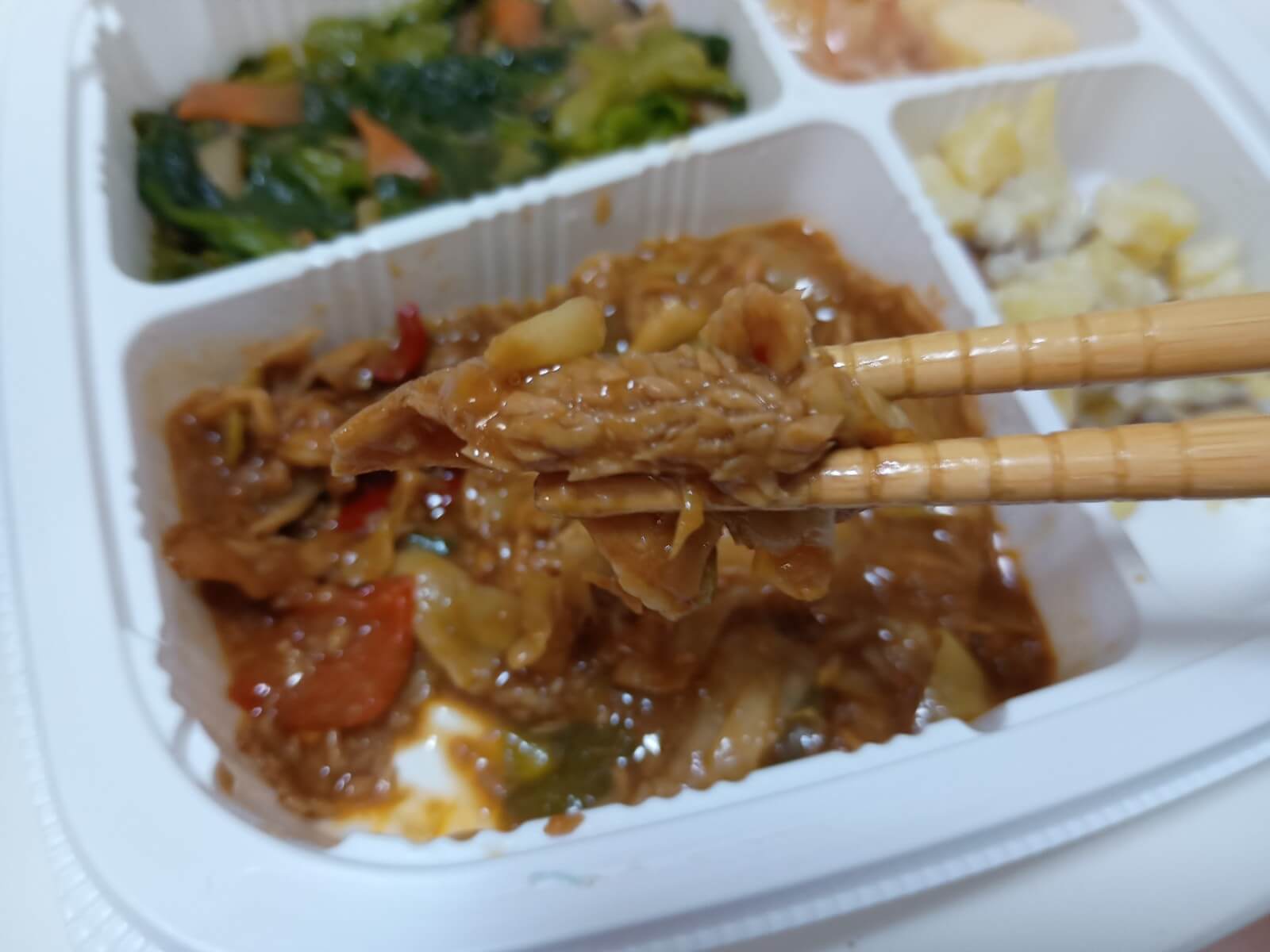 糖15)回鍋肉弁当8