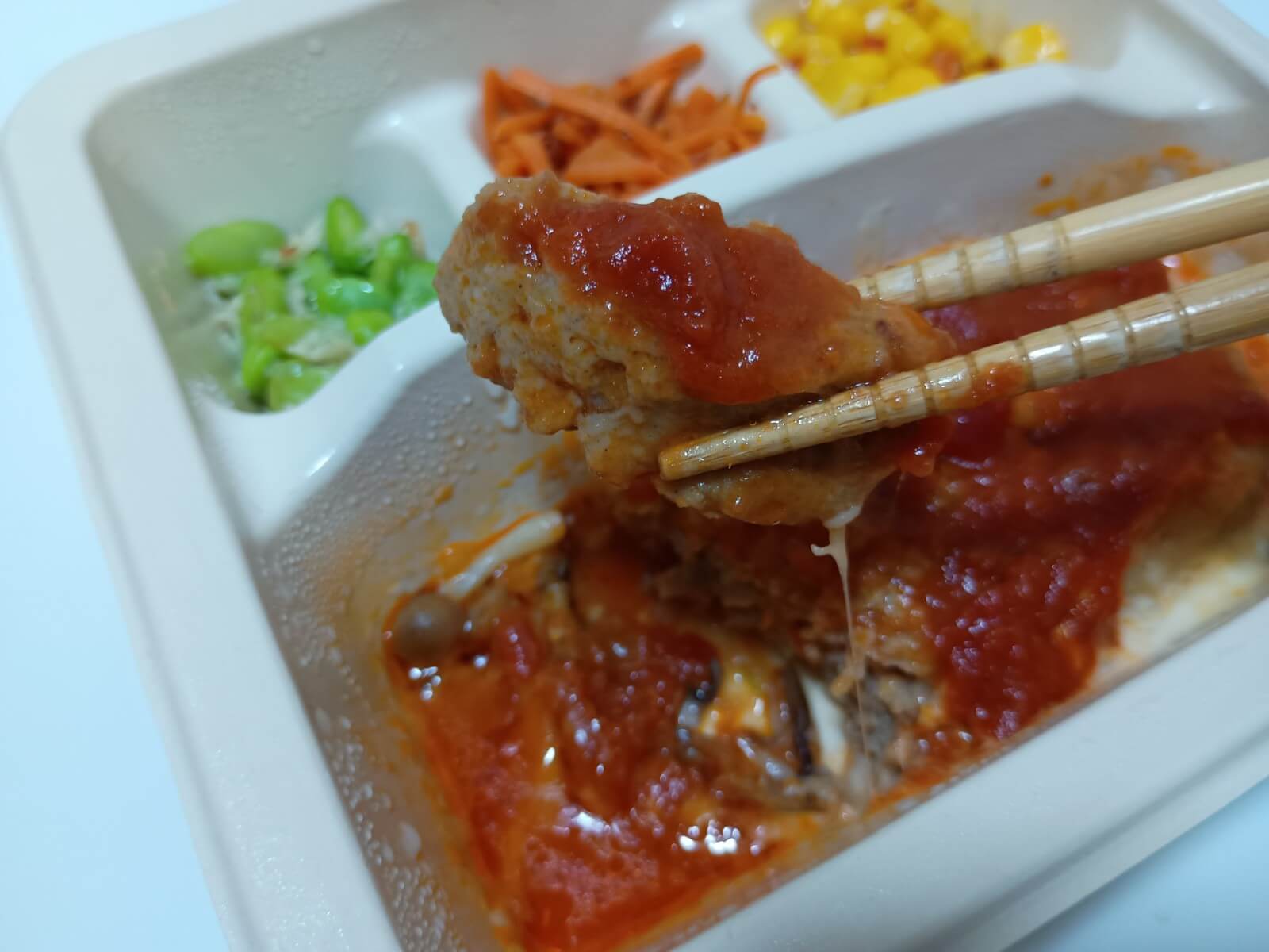 きのことチーズのトマトハンバーグ8