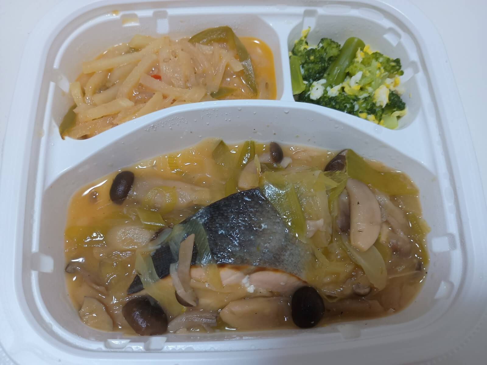 マスの柚子胡椒バター炒め弁当2