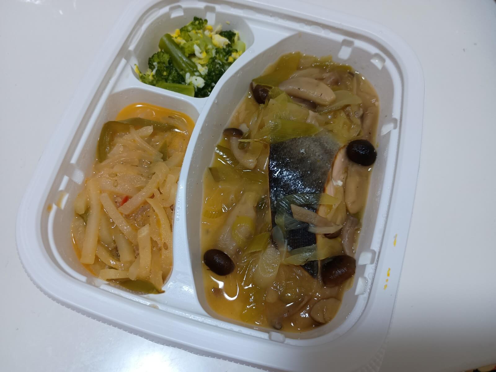 マスの柚子胡椒バター炒め弁当4