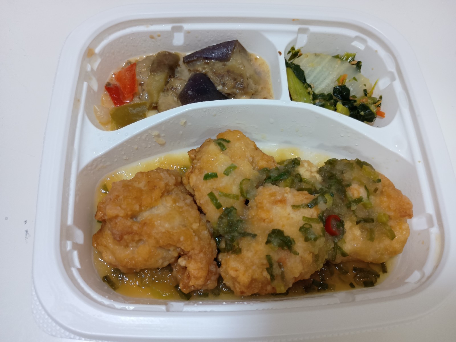 鶏の唐揚げみぞれ仕立て弁当2